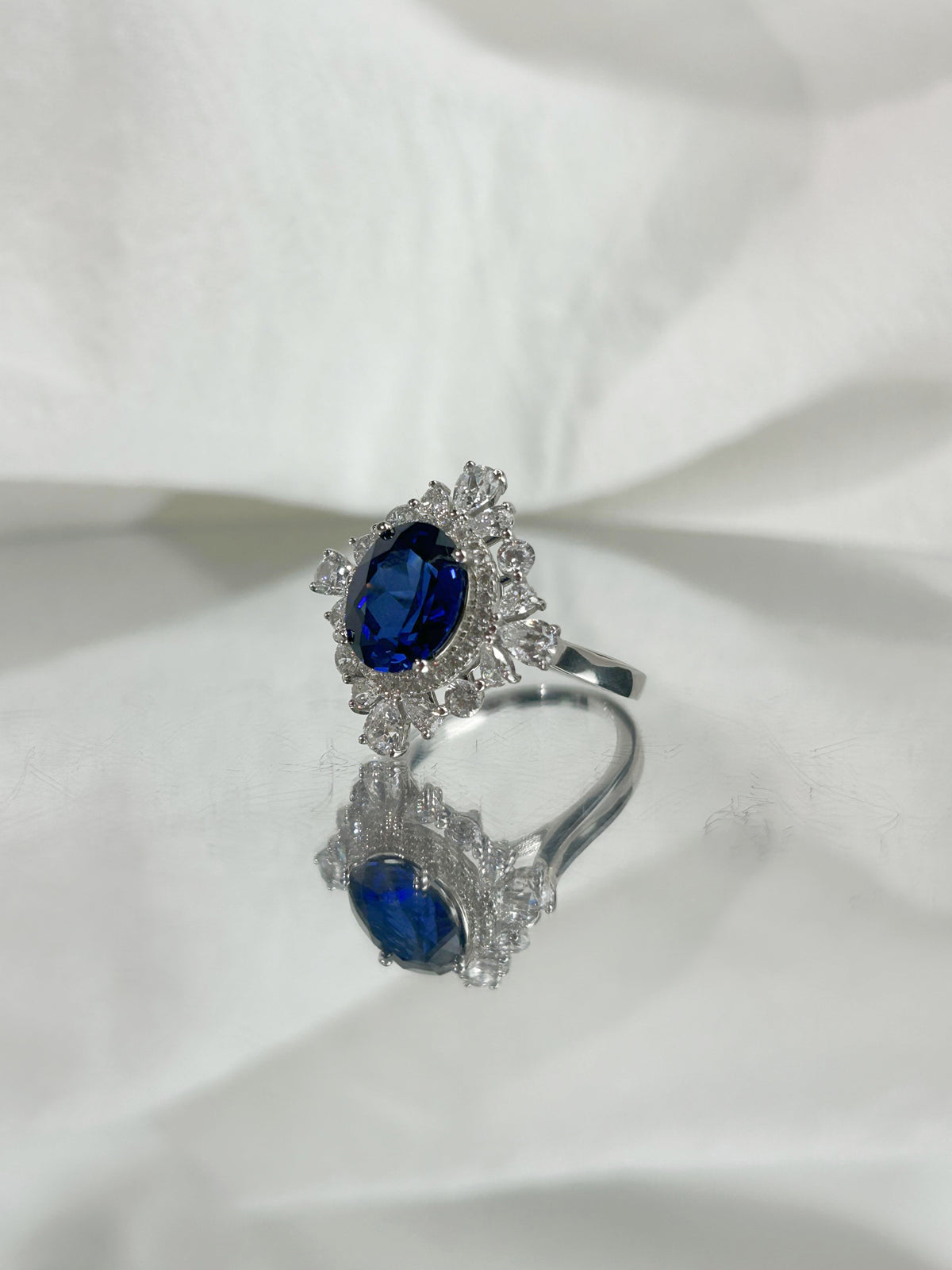 Oval Cut Lab Grown Sapphire Ring, Center Stone 3.5ct in S925 Silver