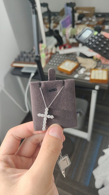 em-10k cross necklace 1.86ct total