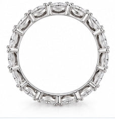Pear-shaped diamond band