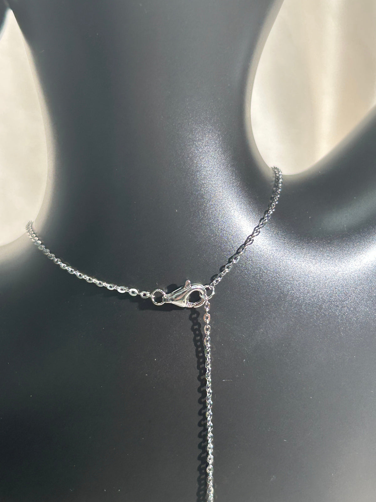 Oval Cut Lab Grown Sapphire Pendant Necklace, 2.5ct Center Stone in S925 Silver