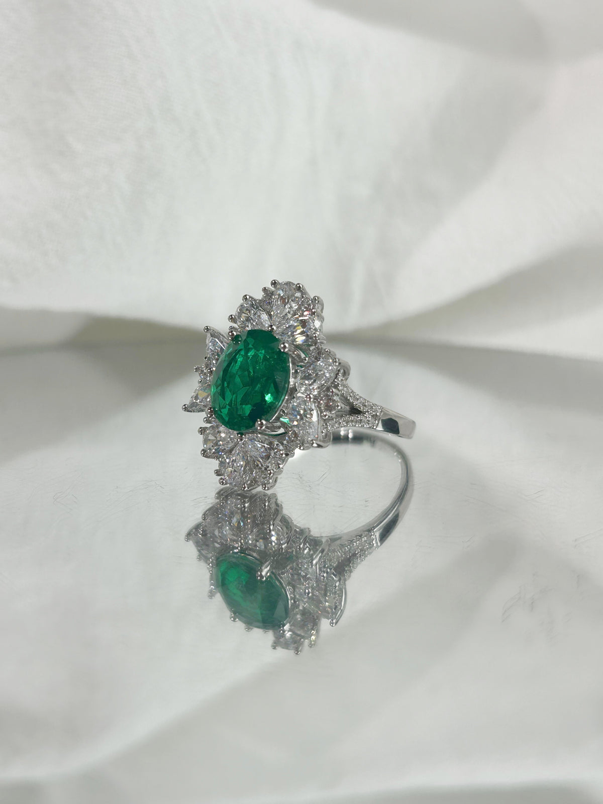 Oval Cut Lab Grown Emerald Ring, Center Stone 3.5ct in S925 Silver