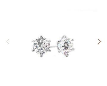 lanna- 0.9 ct， 14 k , 6 prongs ear studs