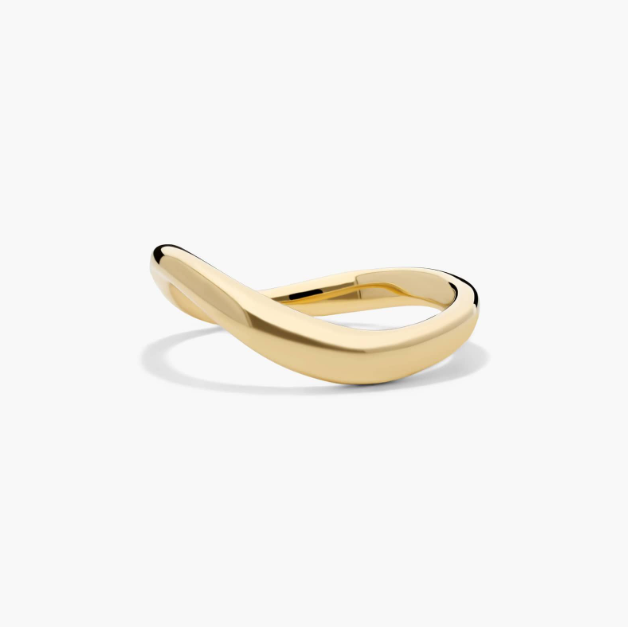 Sculptural Waves Wedding Ring in 14K Yellow Gold (2.3mm)