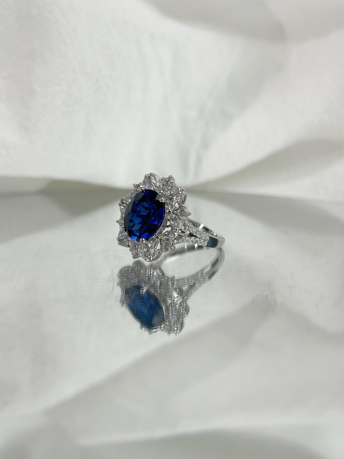 Oval Cut Lab Grown Sapphire Ring, Center Stone 3.5ct in S925 Silver