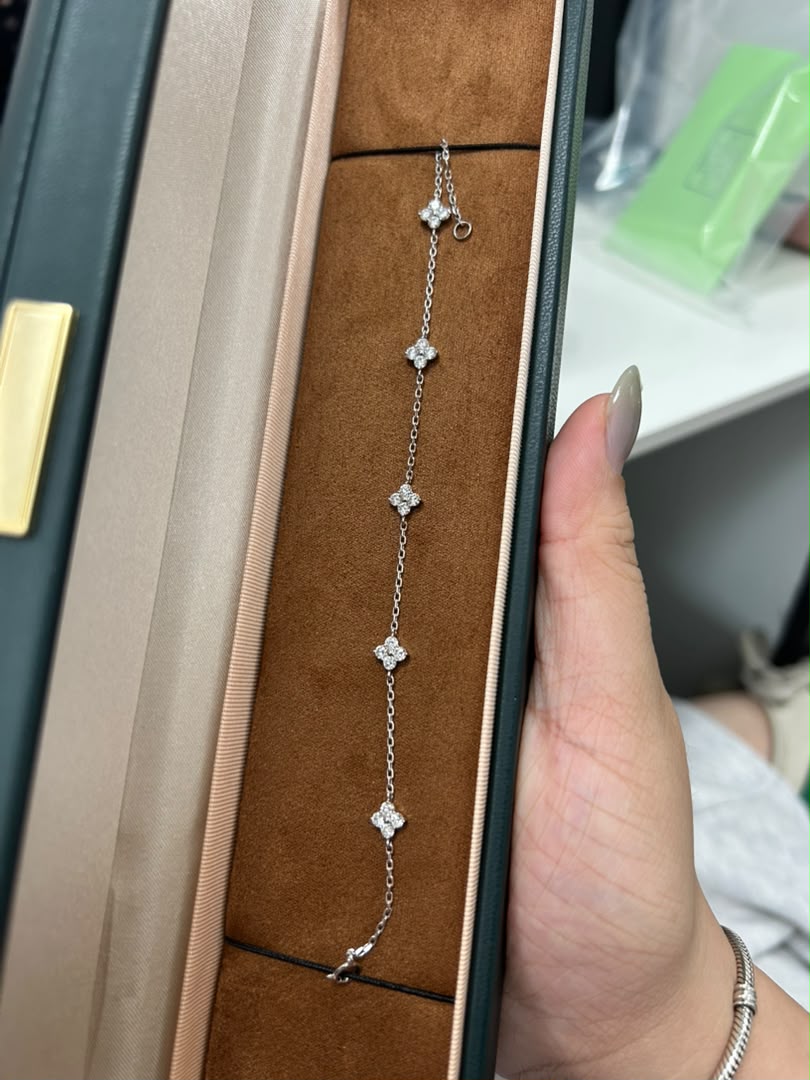 Sooo-4 items