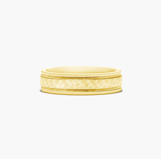 Comfort Fit Hammered Milgrain Men's Wedding Band In 18K Yellow Gold (6.00mm)