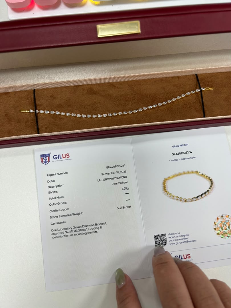 Vip David-Pear-shaped diamond 10K bracelet + 10K yellow gold ring with an unconventional shape