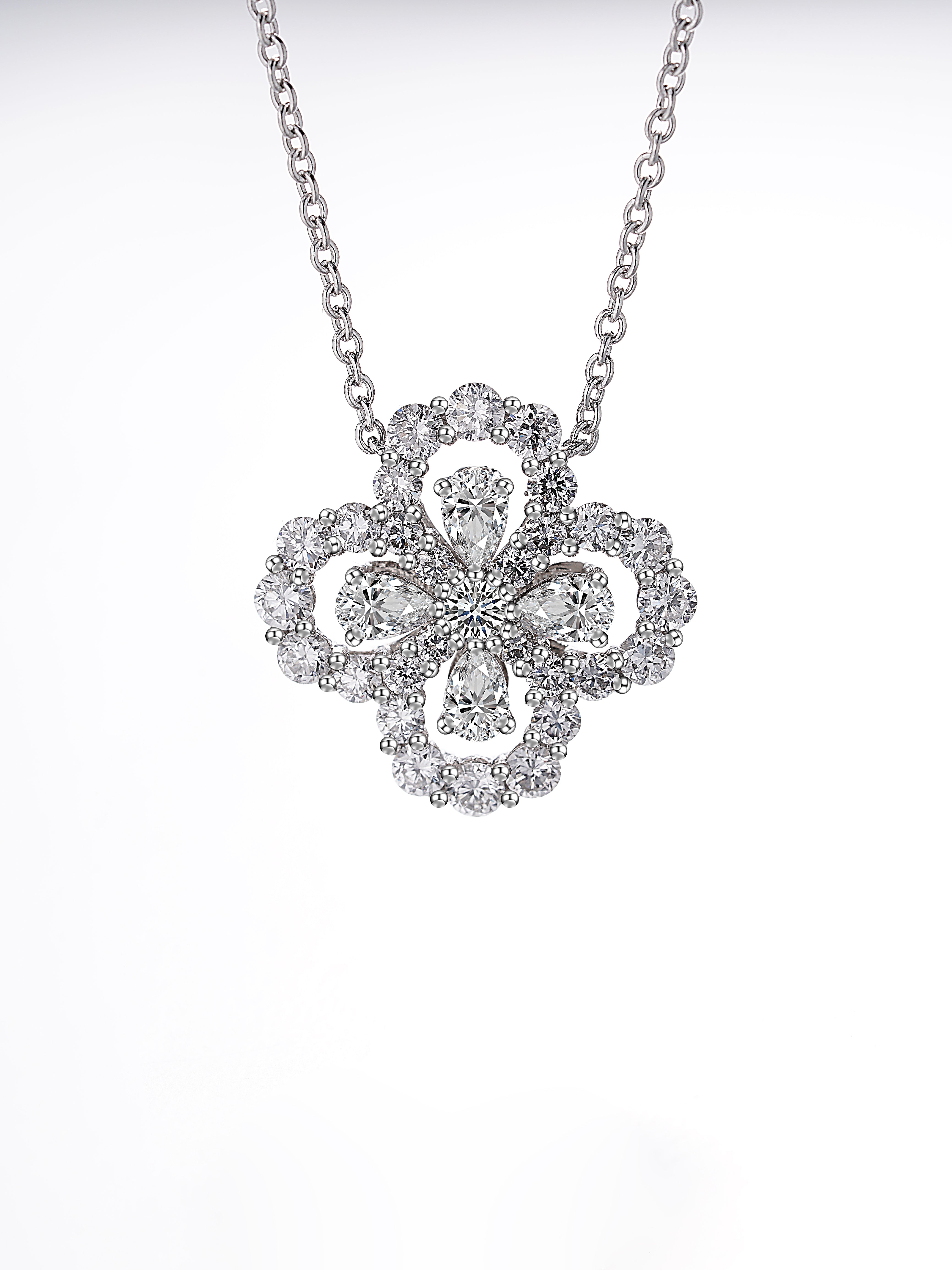 [Evera Diamond] Women Lab Diamond  Four Clover Necklace