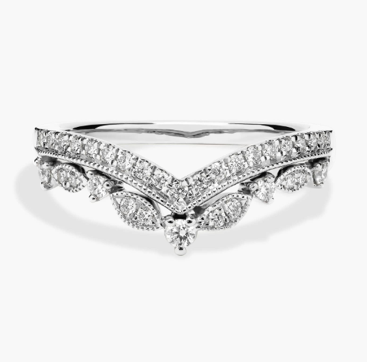 Regal Curved Diamond Ring in Platinum (1/4 ct. tw.)