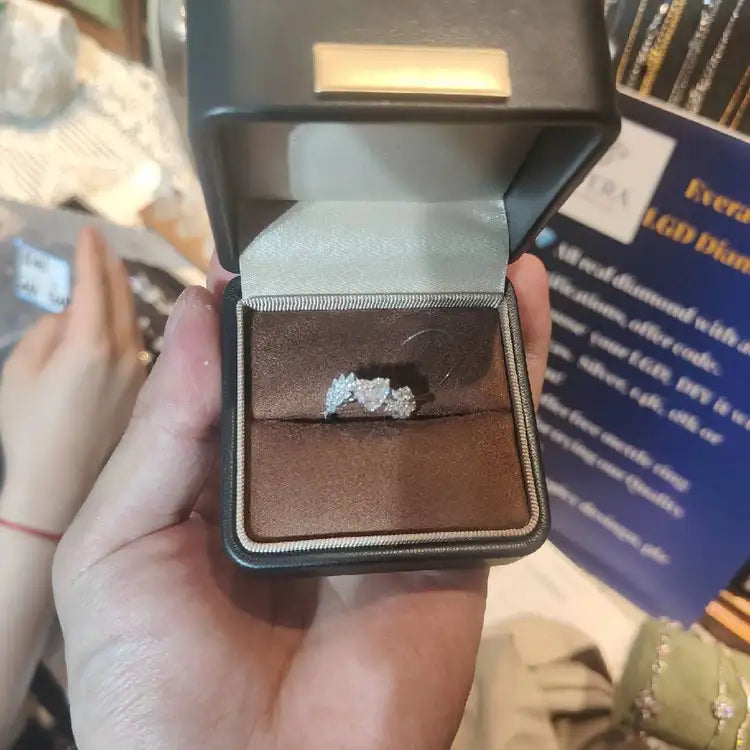 ShhhhLuxury-Heart Ring