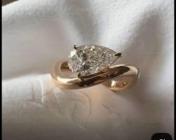 Saanvi -14K  yellow gold with with 1ct Deep pink diamond, size 2
